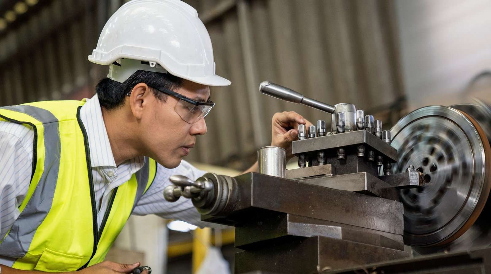 Mechanical Engineers Jobs In UAE: Roles, Skills, Careers, and Future Outlook